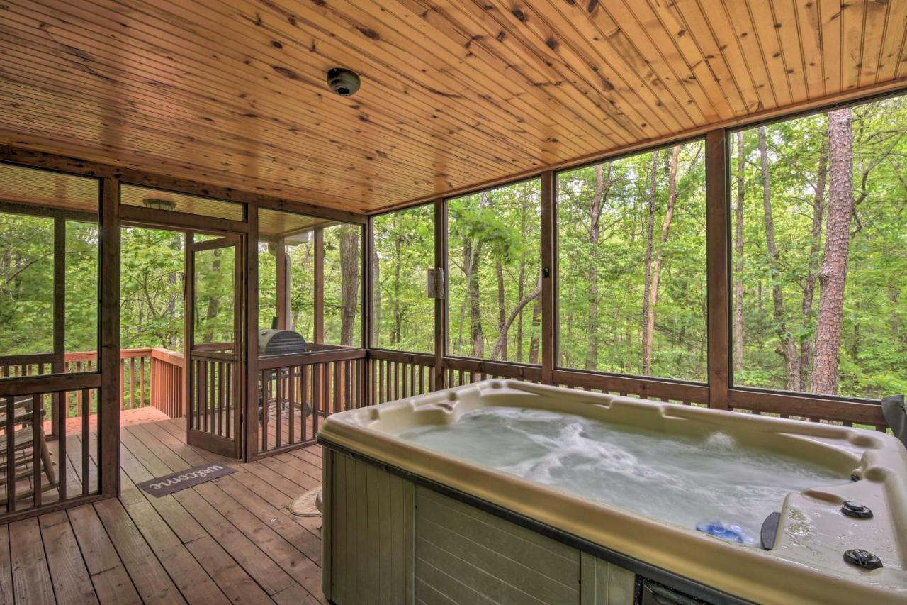 The Honeybee Cabin With Private Porch And Hot Tub Clarkesville Dış mekan fotoğraf