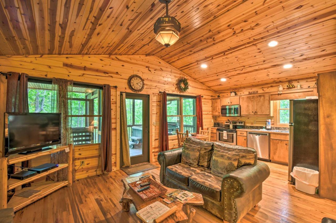 The Honeybee Cabin With Private Porch And Hot Tub Clarkesville Dış mekan fotoğraf