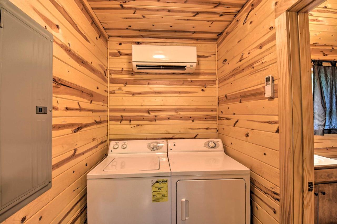 The Honeybee Cabin With Private Porch And Hot Tub Clarkesville Dış mekan fotoğraf
