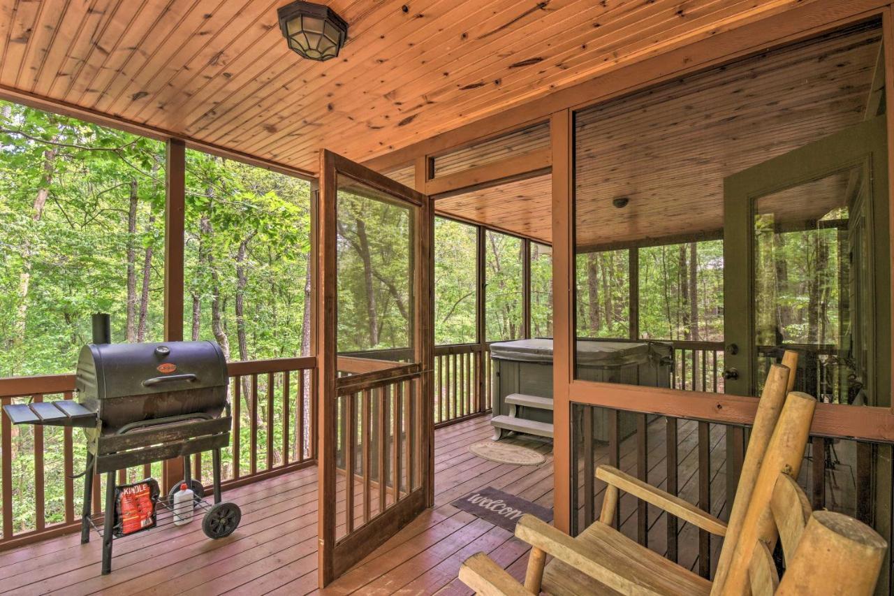 The Honeybee Cabin With Private Porch And Hot Tub Clarkesville Dış mekan fotoğraf