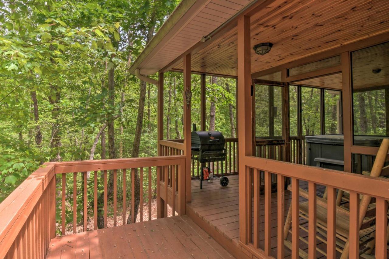 The Honeybee Cabin With Private Porch And Hot Tub Clarkesville Dış mekan fotoğraf